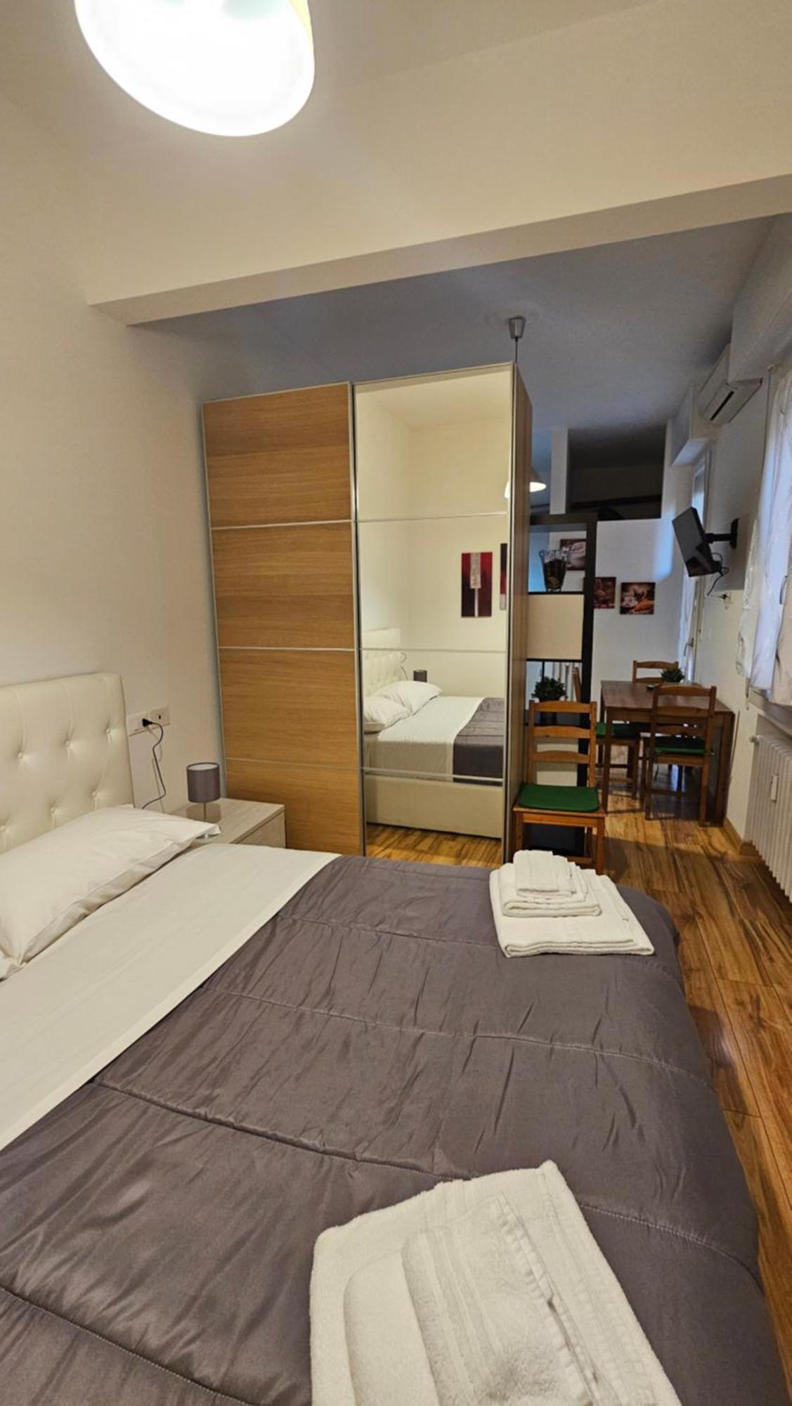 볼로냐 Residenza Ugo Bassi 아파트 외부 사진