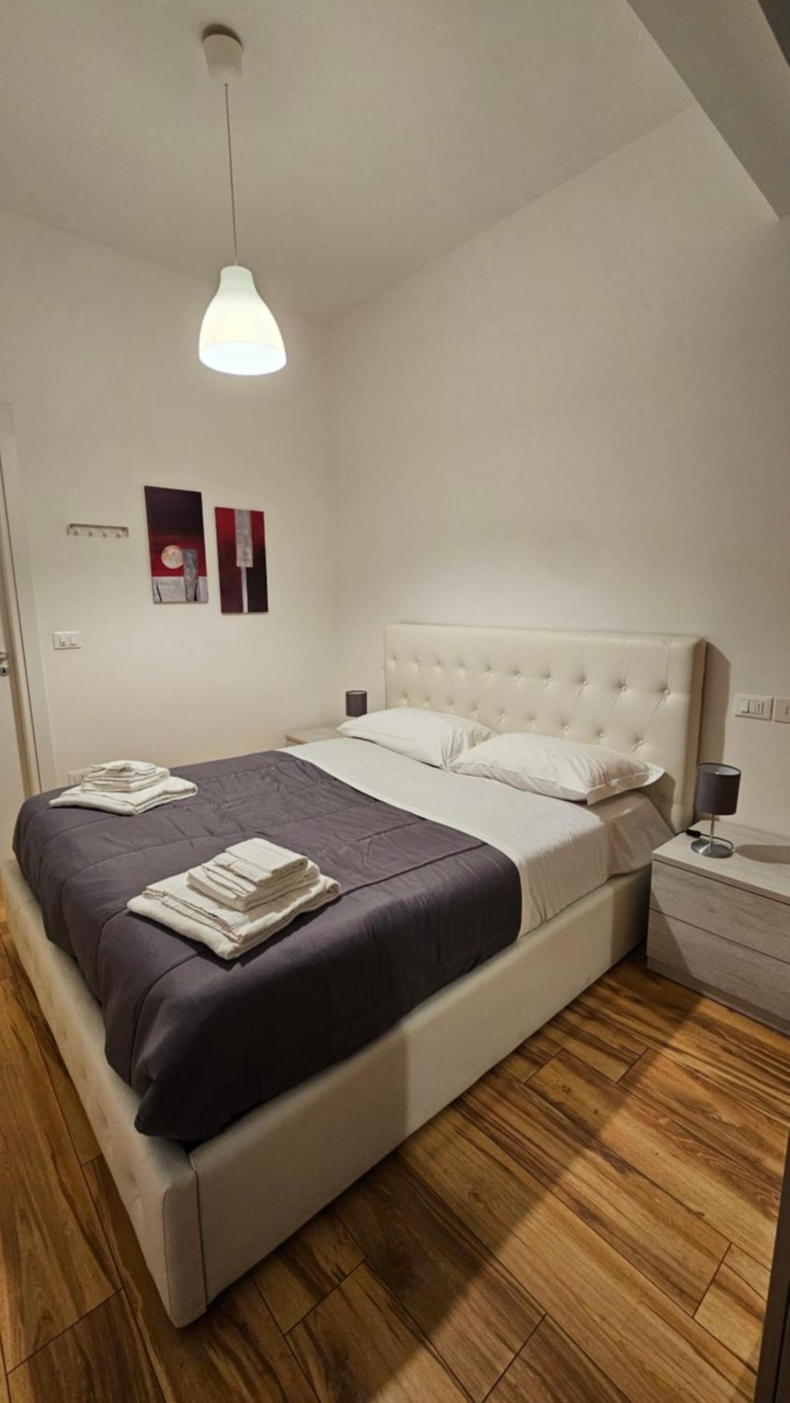 볼로냐 Residenza Ugo Bassi 아파트 외부 사진