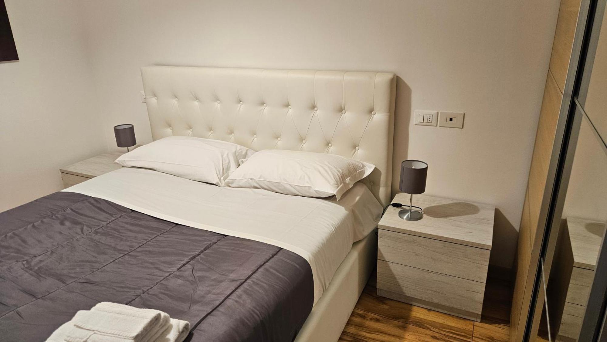 볼로냐 Residenza Ugo Bassi 아파트 외부 사진