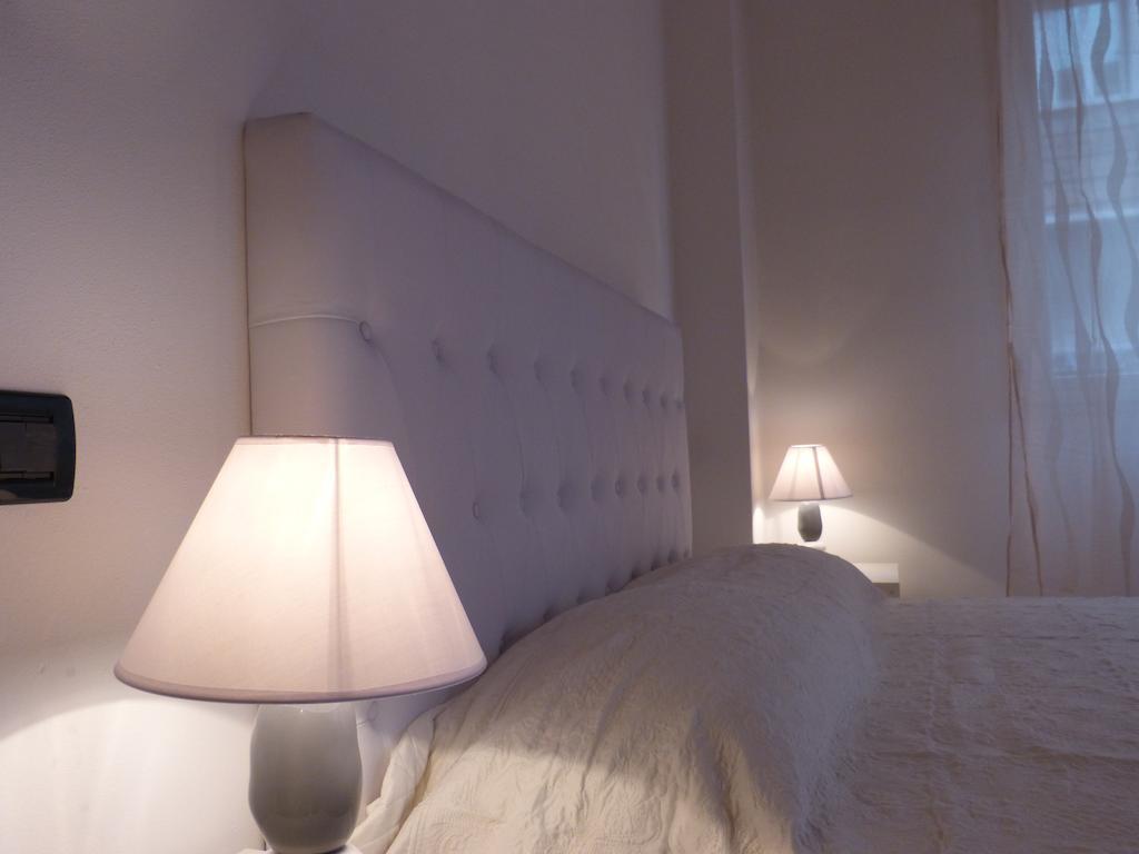 볼로냐 Residenza Ugo Bassi 아파트 객실 사진