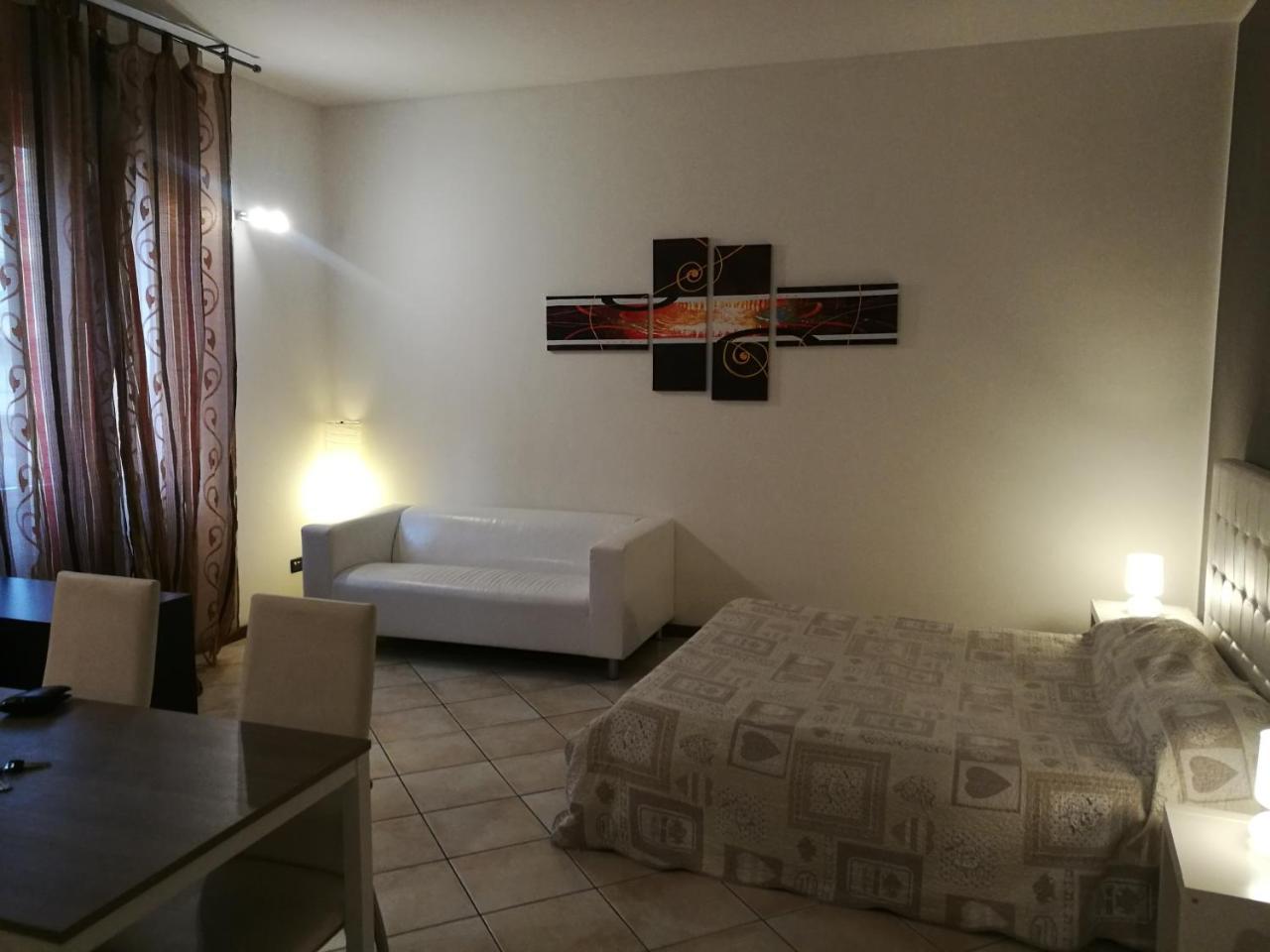 볼로냐 Residenza Ugo Bassi 아파트 외부 사진