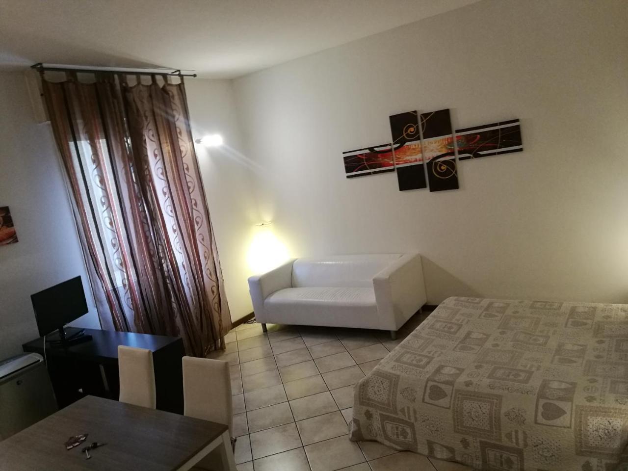 볼로냐 Residenza Ugo Bassi 아파트 외부 사진