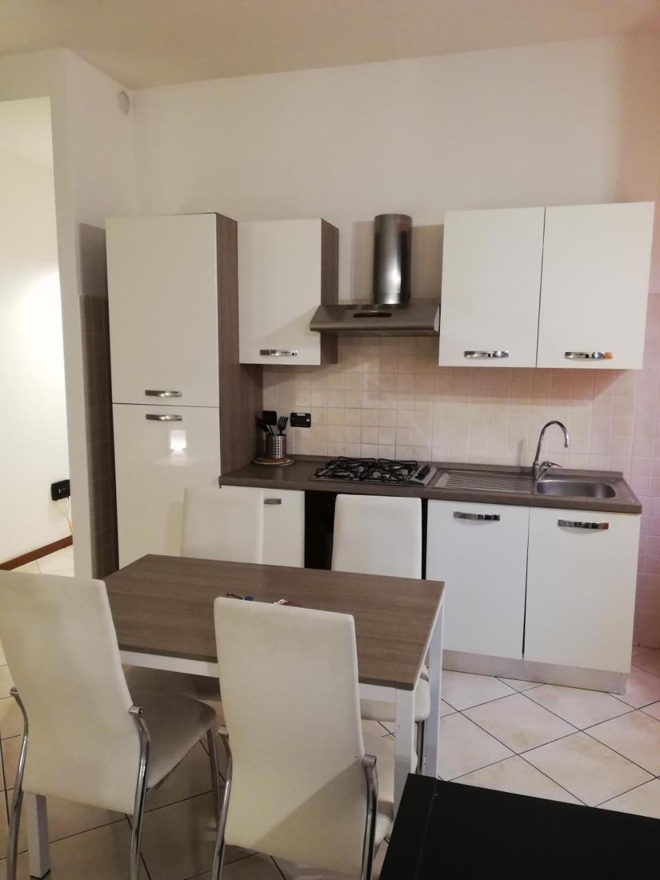 볼로냐 Residenza Ugo Bassi 아파트 외부 사진